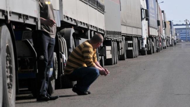 Из-за жары закрыто движение грузовиков на трёх трассах в Челябинской области