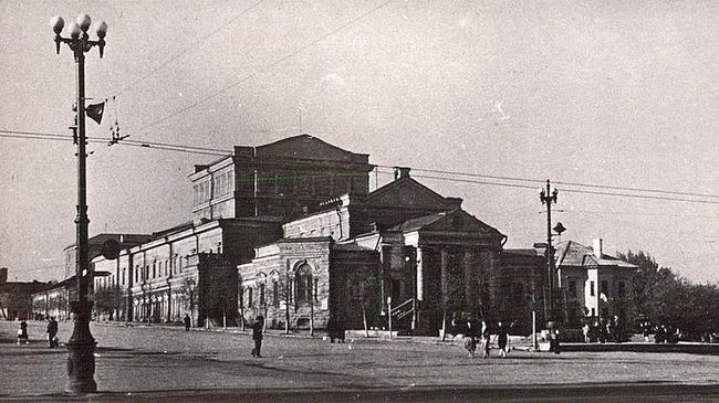 Драмтеатр ныне ТЮЗ, 1962 год