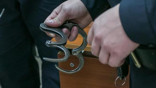 В Челябинске школьник убил старшую сестру молотком‍