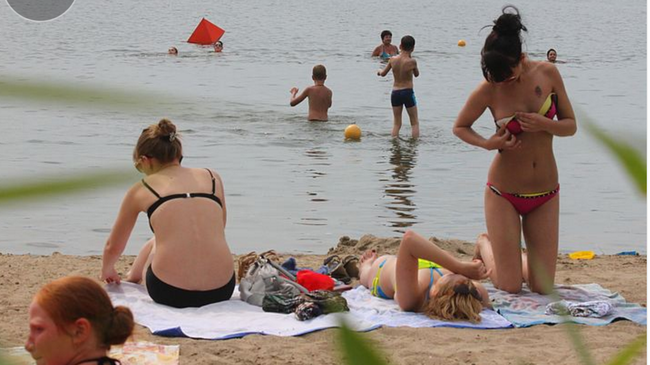 В Шершнях опасно даже купаться. Исследования показывают, что по некоторым показателям вода здесь хуже, чем в Первом озере и Смолино