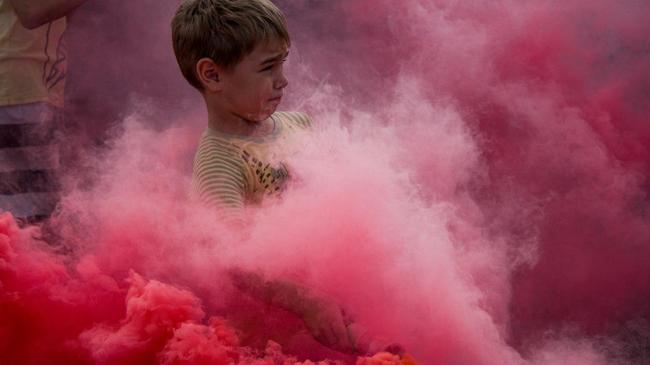 Челябинский фестиваль дыма и красок
