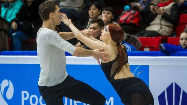 «Подстегивает сильная конкуренция»: фигуристы Боброва и Соловьев победили в произвольном танце на челябинском льду