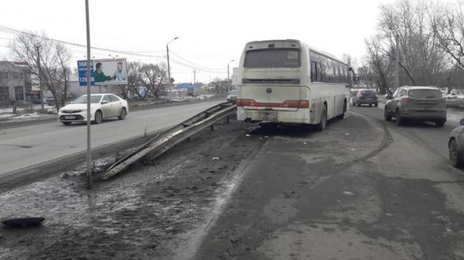 В Челябинске рейсовый автобус насмерть сбил 80-летнего старика