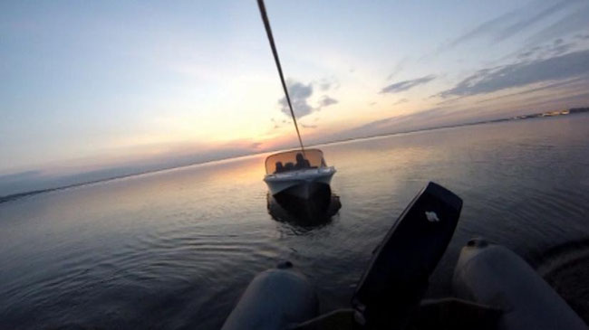 Рыбаки всю ночь просидели в лодке, застряв на Первом озере