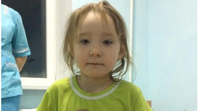На Южном Урале ночью на улице нашли трехлетнюю малышку. Идет поиск родителей