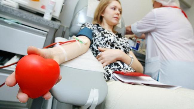 Нужны доноры. Южноуральцев попросили сдать кровь перед Новым годом