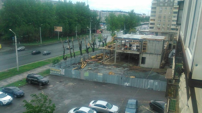 Уплотнительную застройку на северо-западе Челябинска продолжают, вопреки запрету суда 