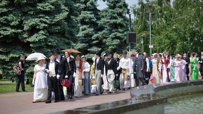 В Челябинске на "Пушкинский пикник" будут зазывать прохожих и увлекать их в марши и вальсы