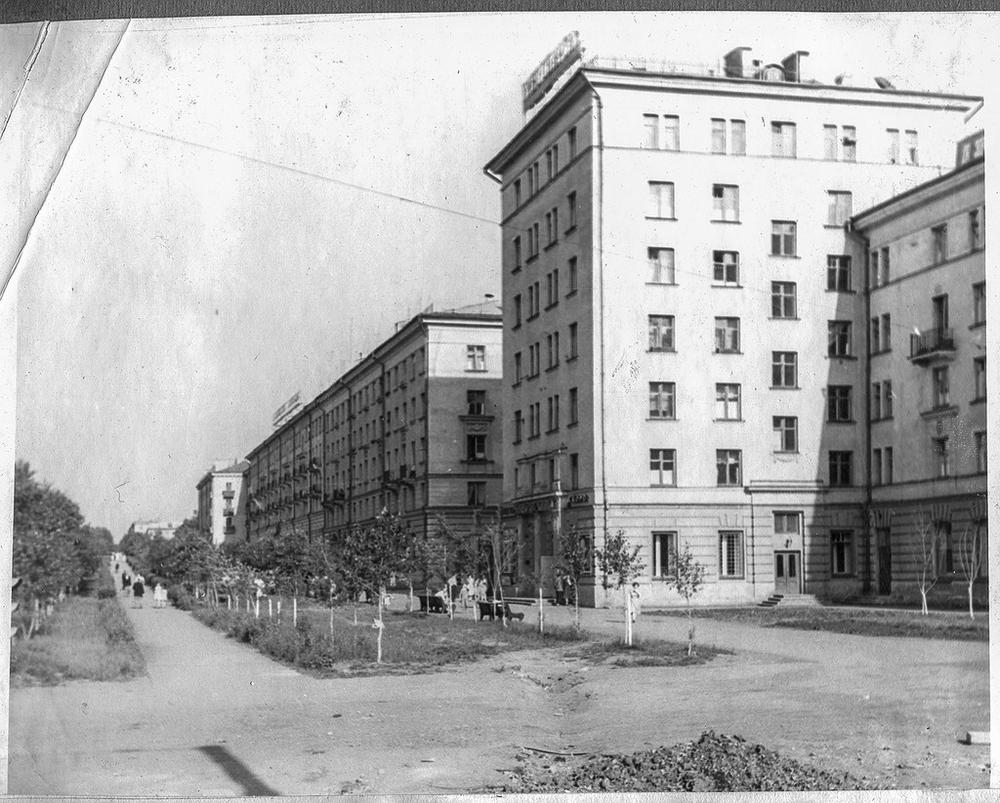 Кинотеатр Спартак и новые жилые дома в Тракторозаводском районе — Наш  Челябинск