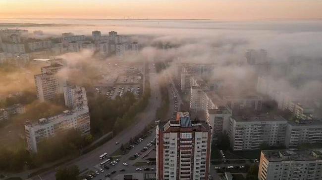 🌁 Озерск в тумане: пользователи публикуют в соцсетях шикарные кадры города в утреннем тумане