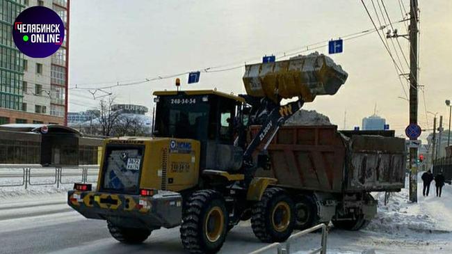 ❄ С улиц города вывезли больше 4000 тонн снега за ночь