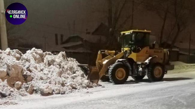 ❄ Дорожники вывезли за ночь более 2000 тонн снега.