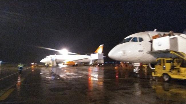 Sukhoy SuperJet» из Краснодара в Челябинск задержали из-за технических неполадок