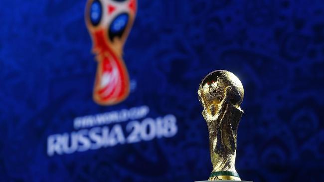 Золотой кубок FIFA на несколько дней выставят в ТРК Алмаз