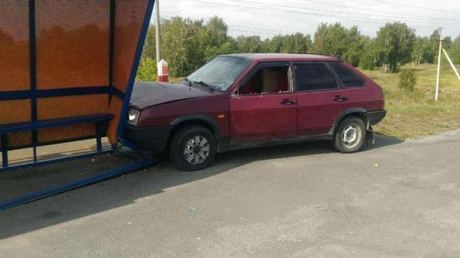 На Уфимском тракте 30-летний водитель отечественной легковушки сбил двух девочек на «зебре»