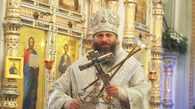 Митрополит Челябинский и Миасский Никодим поздравил верующих с днем Христова Рождества 
