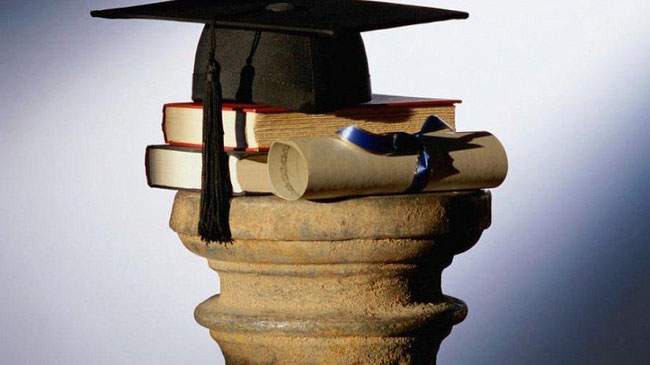 Челябинские вузы назвали новые цены на высшее образование 