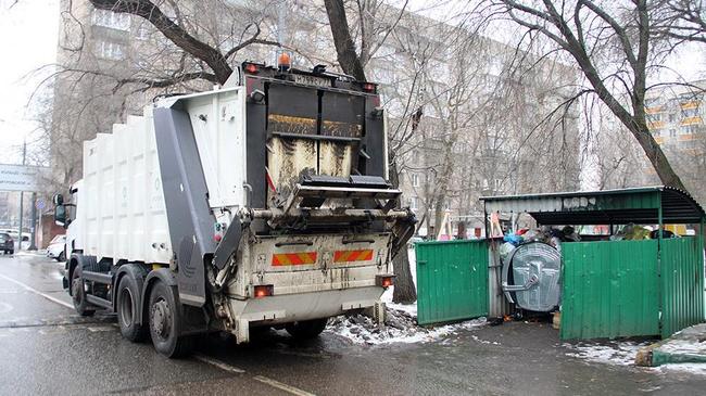 Челябинцев попросили сообщать в мэрию о «мусорных пройдохах»
