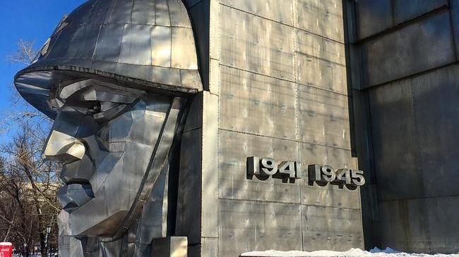 Мужество — добродетель, в силу которой люди в трудностях совершают прекрасные дела.
