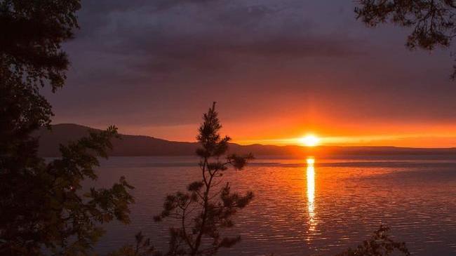 Закат на озере Иткуль 🌅 А где вы любите отдыхать? 