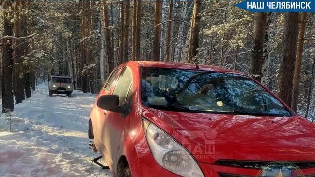 🙏 Семью с детьми спасли из снежной ловушки