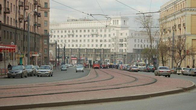 В Челябинске ограничат движение транспорта на улице Цвиллинга 