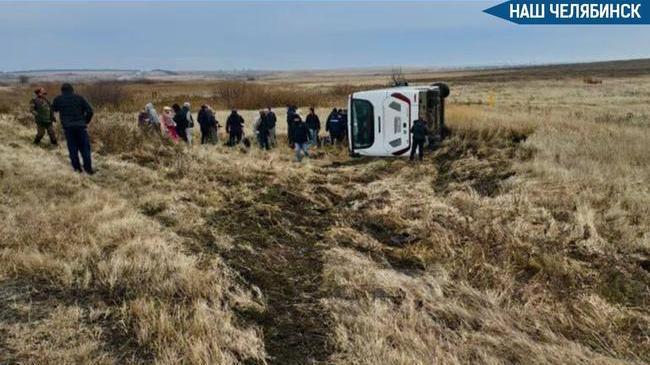😱 Автобус с детской футбольной командой перевернулся на трассе «Южноуральск — Магнитогорск»