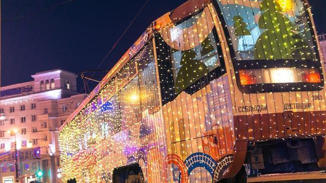 Зимний праздничный Челябинск 💙