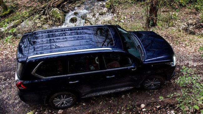 «Это роскошь»: общественники сочли сомнительной покупку машины за 3,5 млн для ЧелГУ