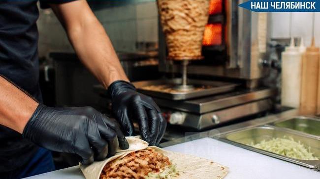 🌯 В Челябинске нашли нарушения в популярной сети шаурмы