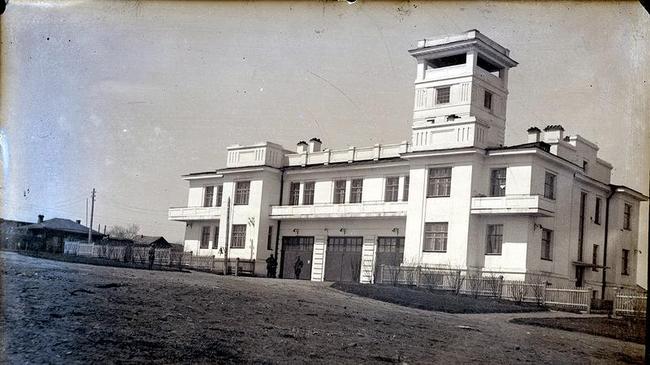 1937 год. Заречнопожарное депо №3 (построено в 1936 году). Фото Крамского.