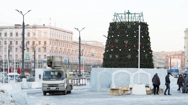 Ледовый городок на площади Революции простоит как минимум до 25 февраля