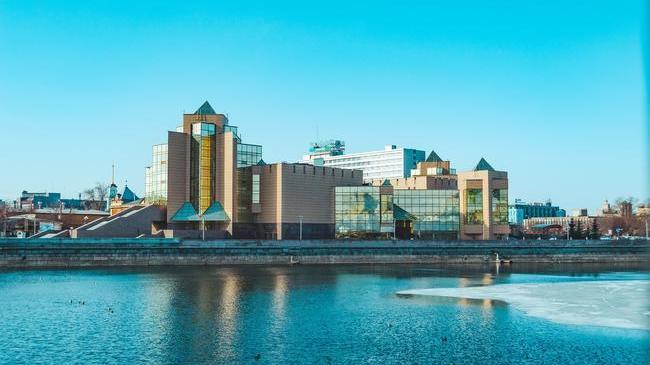 С добрым утречком, челябинцы! 🥱 Те, кто ранним субботним утром уже на ногах, рассказывайте - почему не спится? 😎