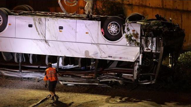 Погибли трое челябинцев. Автобус с пассажирами рухнул с обрыва в Краснодарском крае