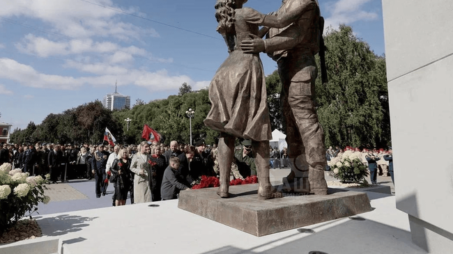 🙏 В Челябинске открыли памятник «Защитникам отечества»