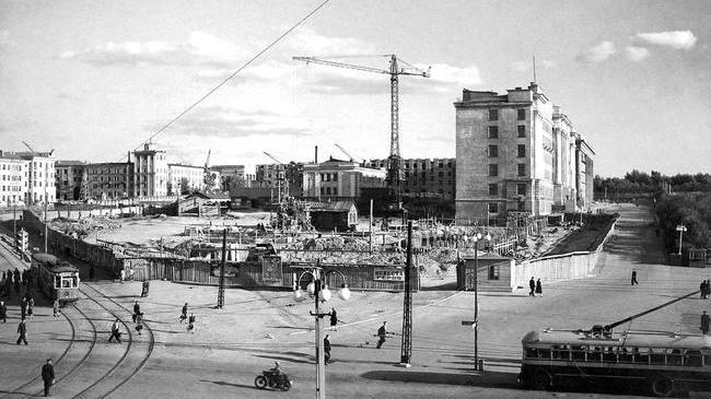 А вы узнали место на фото❓ Как думаете, какой это год? 🤔