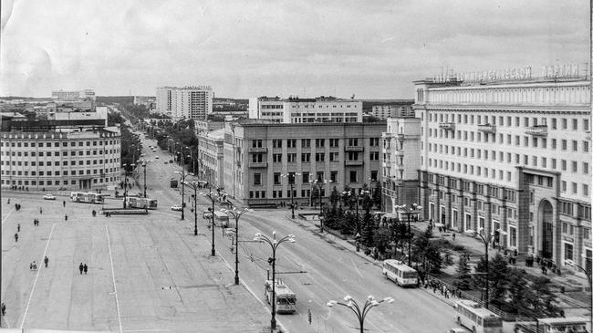 1970-1980-е гг. Панорама центральной части Челябинска. Левая часть