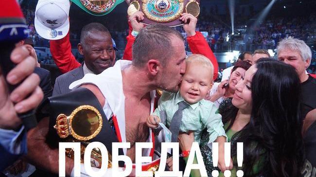 Копейский и челябинский боксер Сергей Ковалев выиграл матч -реванш у Альвареса! Ура-а-а!!! РЕПОСТ!