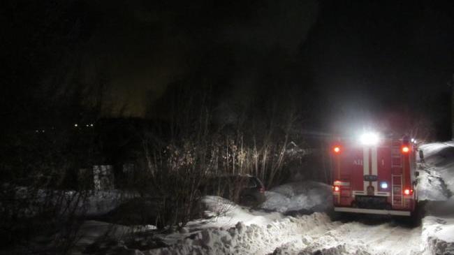 В Челябинске из-за нечищеных дорог сгорел дом
