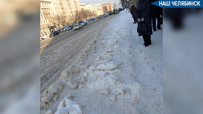 ❄️ Челябинцы пожаловались на заваленные снегом остановки