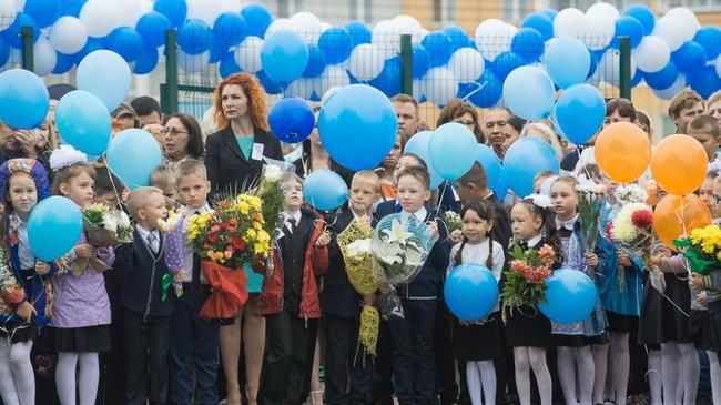 В Челябинске уже зачислено в школы свыше семи тысяч первоклассников