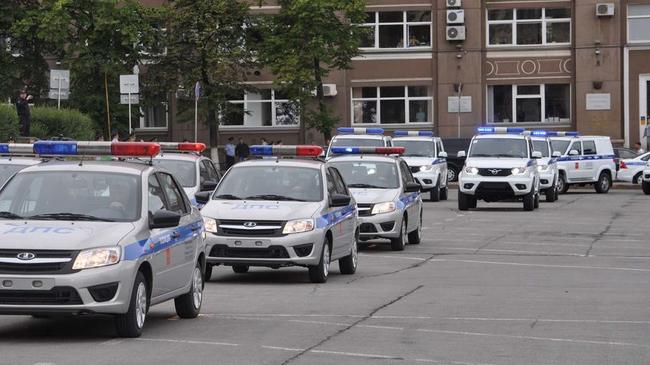 Челябинские полицейские получили новые Granta и Renault