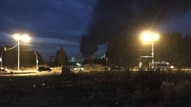 Пожар на стихийной свалке в Челябинске добавил гари в отравленный воздух