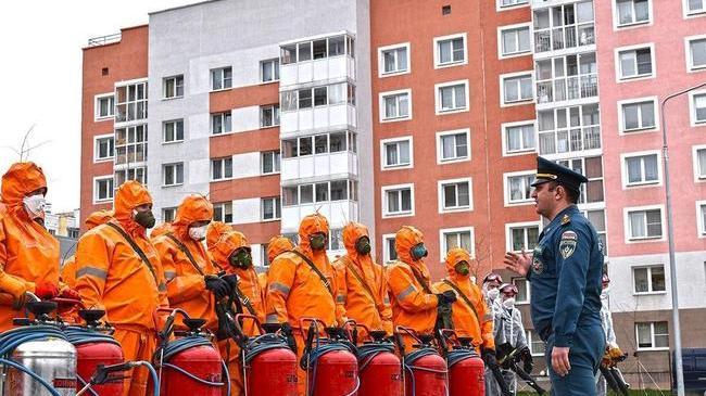 ⚡Сотрудники МЧС провели дезинфекцию детских садов и образовательного центра в микрорайоне "Ньютон".