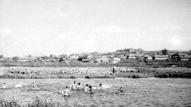 📅 Пляж на реке Миасс 1952 год 