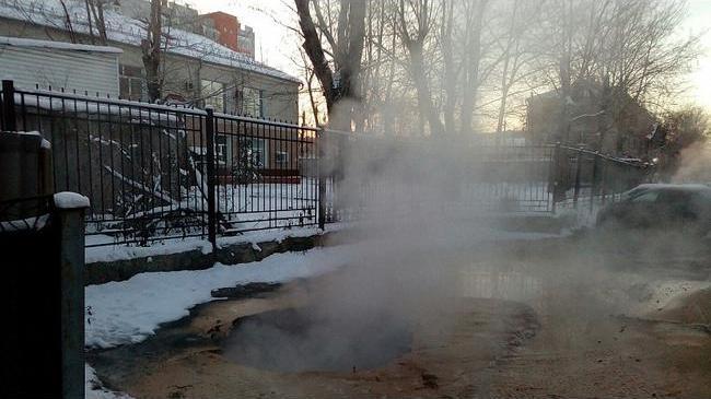 В Челябинске из-за прорыва трубы три сотни домов, школы и садики остались без тепла