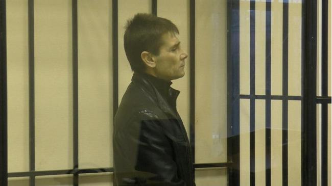 Маньяк, обливший кислотой трех человек в Челябинске, проведет в колонии 9 лет 