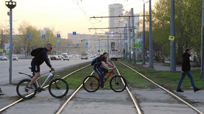 Велосипед против автомобиля: Челябинск возглавил необычный рейтинг 🚲