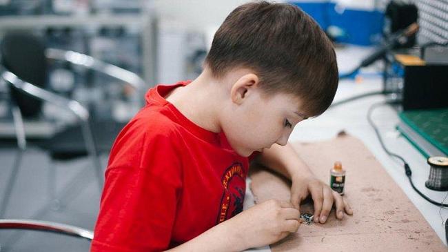 Дети будут изучать моделирование и робототехнику на радиозаводе в Челябинске