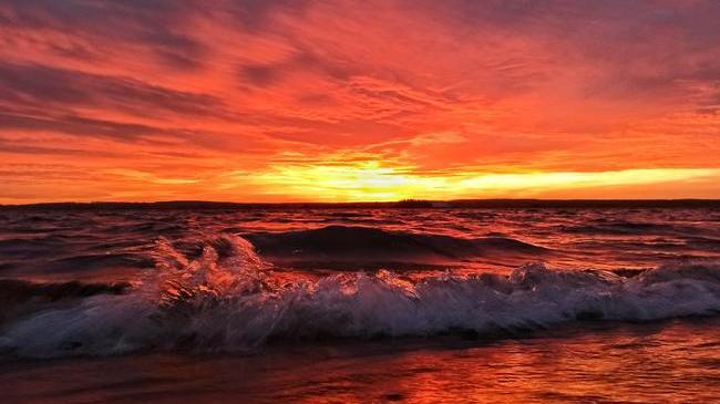 Вчерашний закат не отпускает 🌆🧡